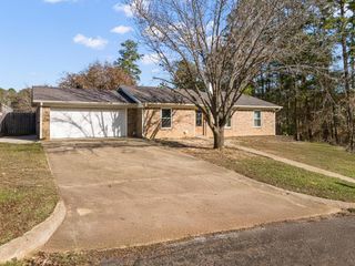 3741 TeriLynn Drive, Longview, TX 75604