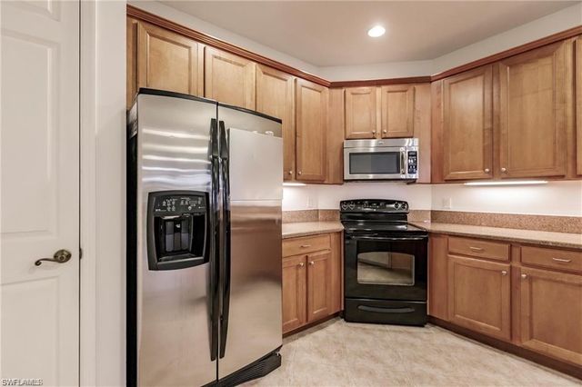 1375 Artesia DR E 503, Naples, FL 34113