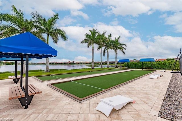 1375 Artesia DR E 503, Naples, FL 34113