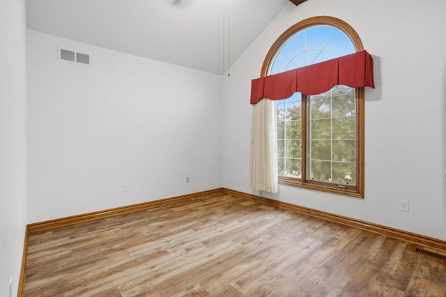 14450 Knightsbridge Drive, Shelby Twp, MI 48315