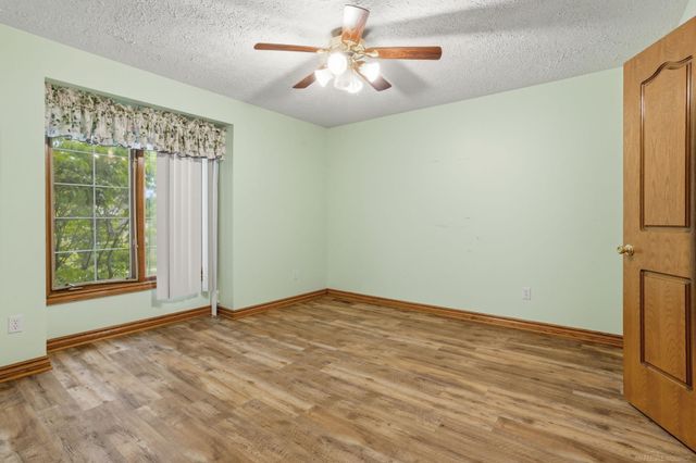 14450 Knightsbridge Drive, Shelby Twp, MI 48315