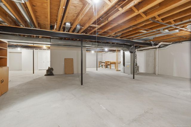 14450 Knightsbridge Drive, Shelby Twp, MI 48315