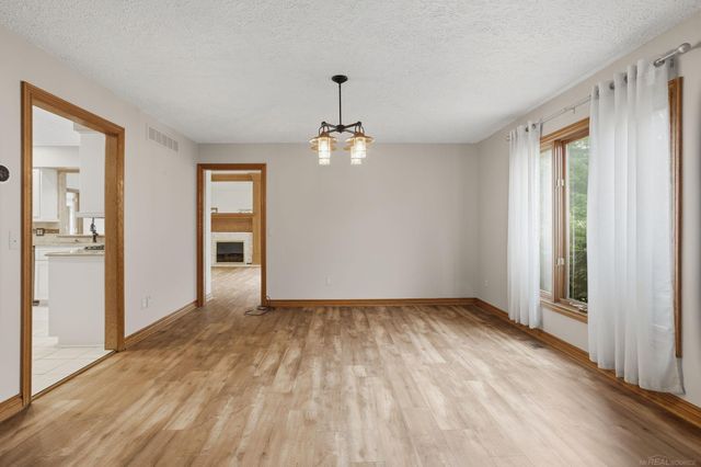 14450 Knightsbridge Drive, Shelby Twp, MI 48315