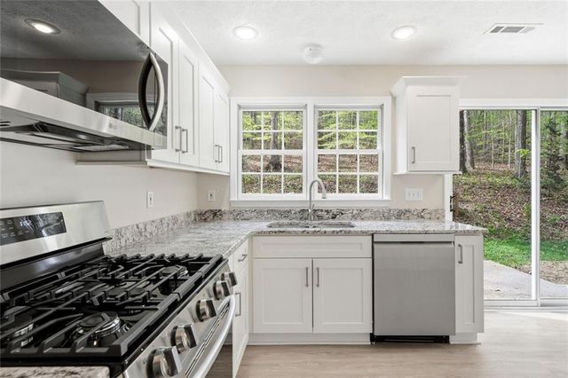 45 Warp Drive, Dawsonville, GA 30534