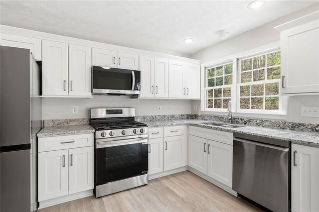 45 Warp Drive, Dawsonville, GA 30534