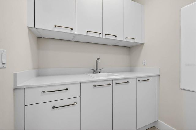 275 1ST AVE S 2706, St Petersburg, FL 33701