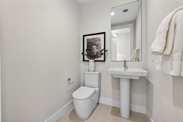 275 1ST AVE S 2706, St Petersburg, FL 33701