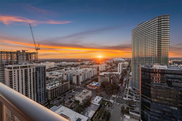 275 1ST AVE S 2706, St Petersburg, FL 33701