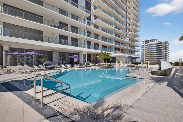 275 1ST AVE S 2706, St Petersburg, FL 33701