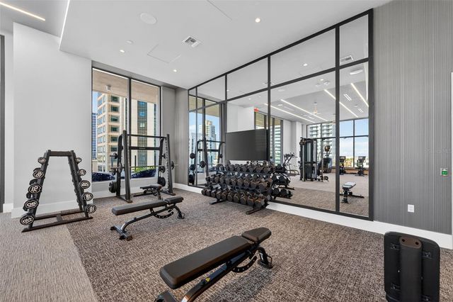 275 1ST AVE S 2706, St Petersburg, FL 33701