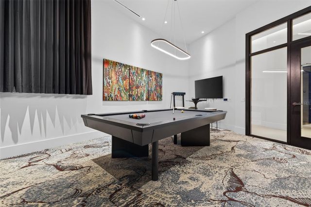 275 1ST AVE S 2706, St Petersburg, FL 33701