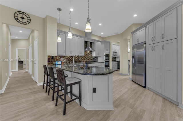 3973 SW 140th Ave, Davie, FL 33330