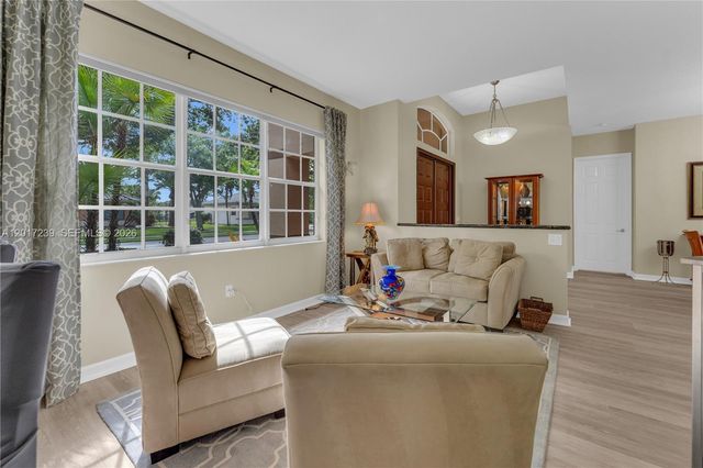 3973 SW 140th Ave, Davie, FL 33330
