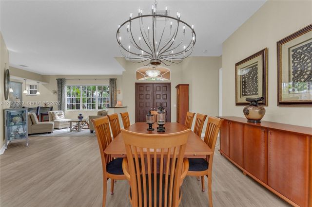 3973 SW 140th Ave, Davie, FL 33330