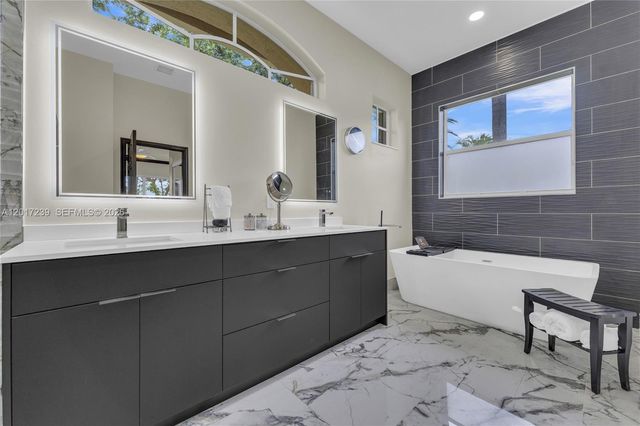 3973 SW 140th Ave, Davie, FL 33330
