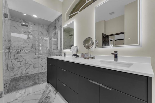 3973 SW 140th Ave, Davie, FL 33330