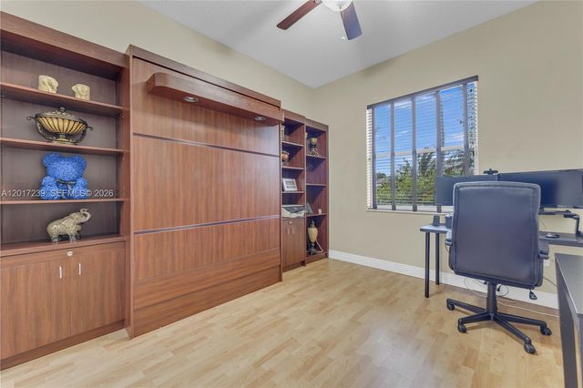 3973 SW 140th Ave, Davie, FL 33330