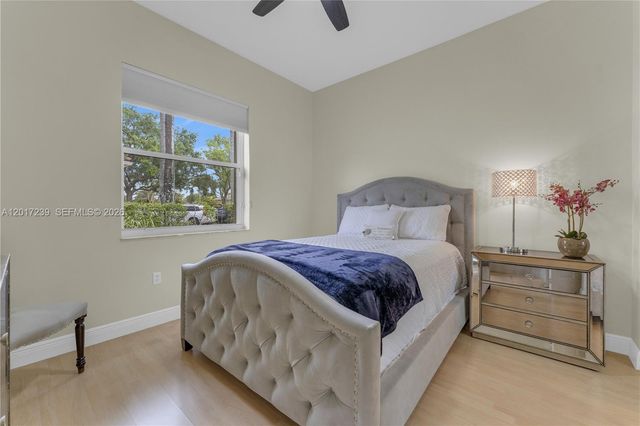 3973 SW 140th Ave, Davie, FL 33330