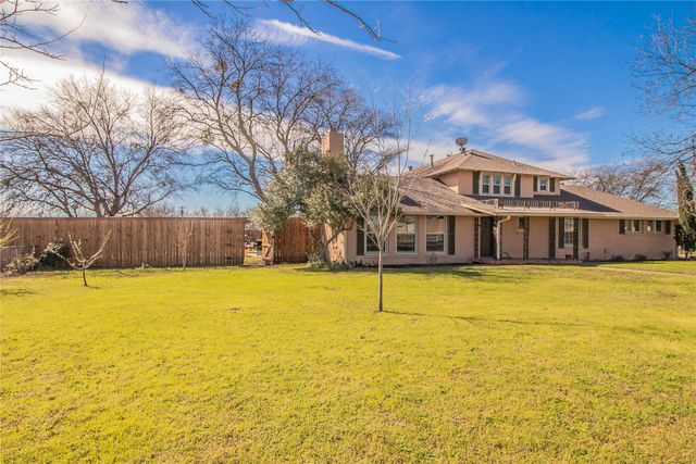 2701 Blue Mound Road W, Fort Worth, TX 76179