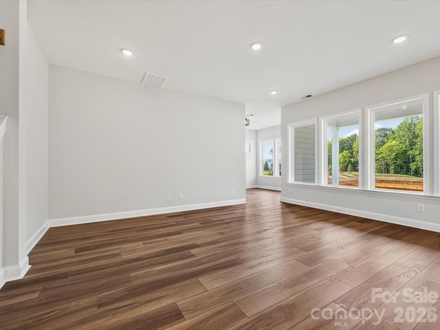 16020 Cloud Nine Court, Matthews, NC 28105