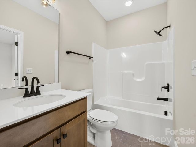 16020 Cloud Nine Court, Matthews, NC 28105
