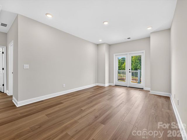 16020 Cloud Nine Court, Matthews, NC 28105
