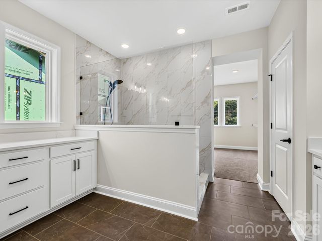 16020 Cloud Nine Court, Matthews, NC 28105