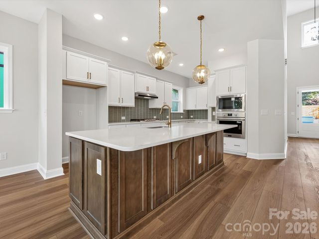16020 Cloud Nine Court, Matthews, NC 28105