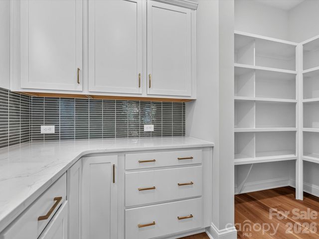 16020 Cloud Nine Court, Matthews, NC 28105