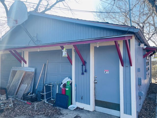 411 S Oak Cliff Boulevard, Dallas, TX 75208