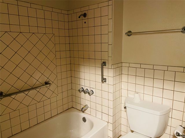 411 S Oak Cliff Boulevard, Dallas, TX 75208