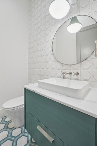 5945 Royal Crest Drive, Dallas, TX 75230