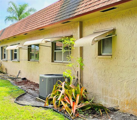 1912 Palmland Dr 3, Boynton Beach, FL 33436