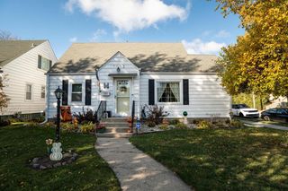 7602 28th AVENUE, Kenosha, WI 53143