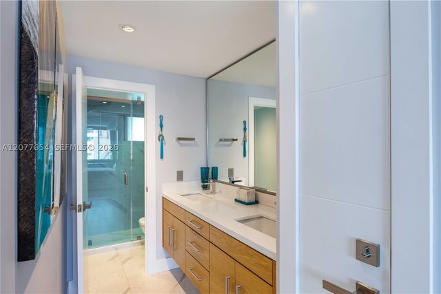 1345 Lincoln Rd 1004, Miami Beach, FL 33139