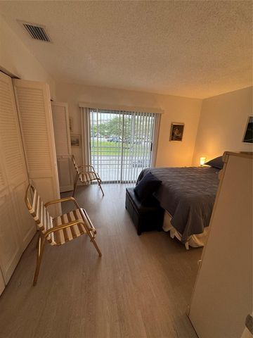 283 Ventnor 283, Deerfield Beach, FL 33442