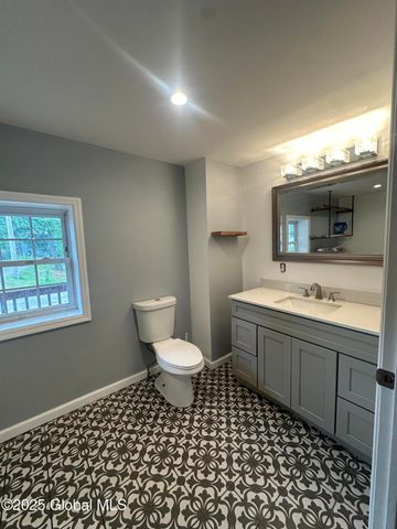 30 Penny Lane, Sand Lake, NY 12018