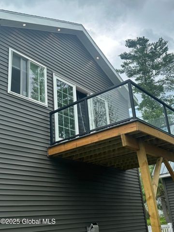 30 Penny Lane, Sand Lake, NY 12018