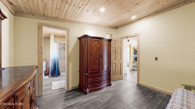 160 Mcdonald Rd, Sweetwater, TN 37874