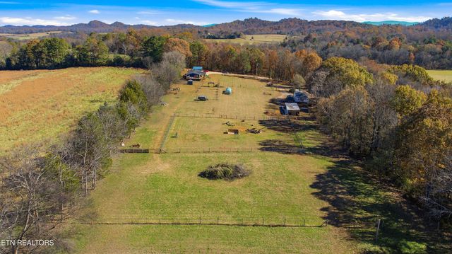160 Mcdonald Rd, Sweetwater, TN 37874