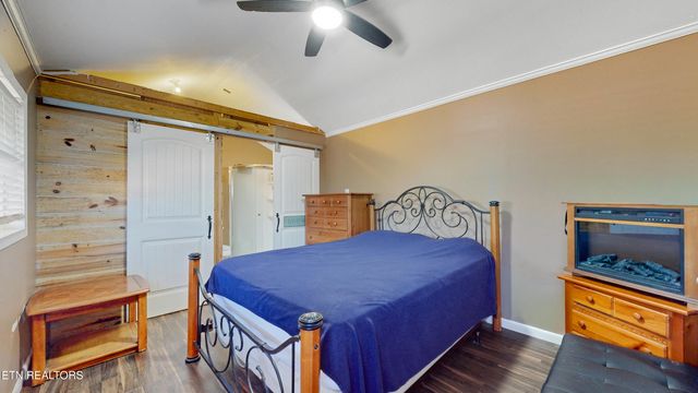 160 Mcdonald Rd, Sweetwater, TN 37874