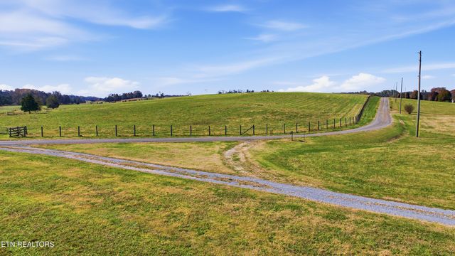 160 Mcdonald Rd, Sweetwater, TN 37874