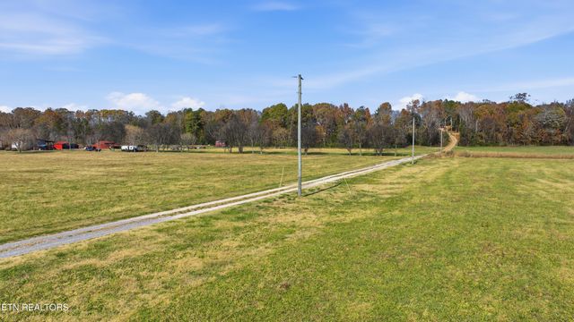 160 Mcdonald Rd, Sweetwater, TN 37874