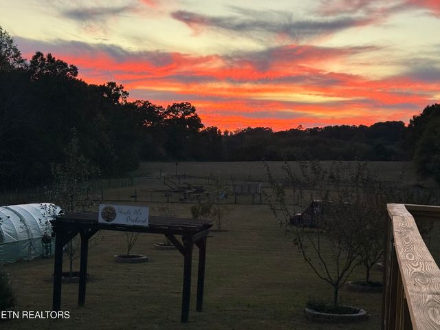 160 Mcdonald Rd, Sweetwater, TN 37874