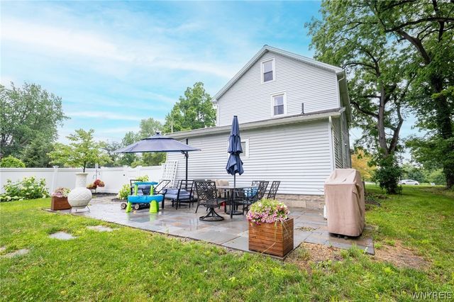 8080 Stahley Road, Clarence, NY 14051
