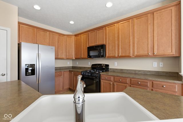 15921 Marsala Drive, Fishers, IN 46037