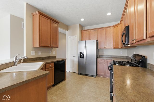 15921 Marsala Drive, Fishers, IN 46037