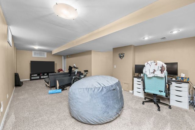 3509 fawn Lane, Bettendorf, IA 52722