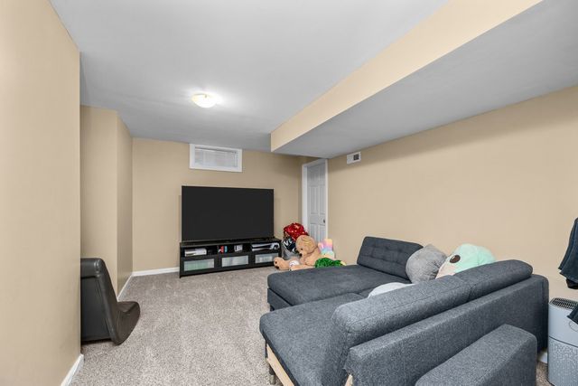 3509 fawn Lane, Bettendorf, IA 52722