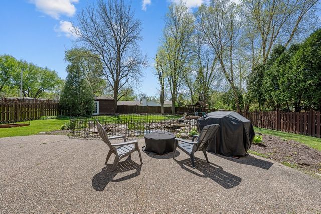 3509 fawn Lane, Bettendorf, IA 52722
